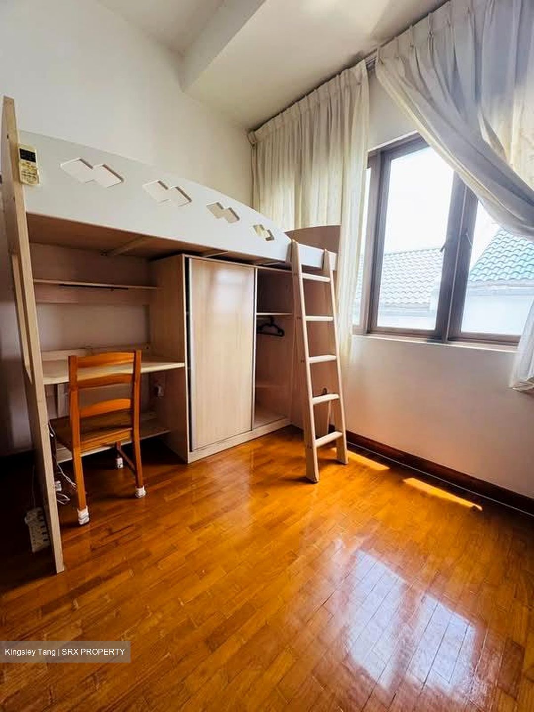 Dmanor (D16), Terrace #540364131